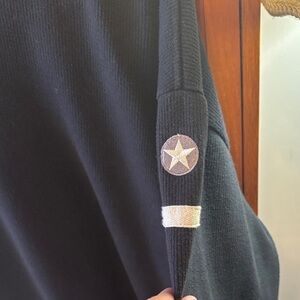 Men’s V-Neck Navy Military Sweater